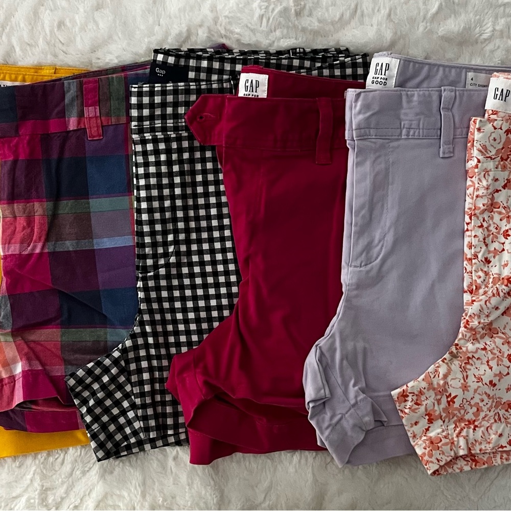 Old navy ; yellow , black and white, purple, fuchsia pink , floral , multi.